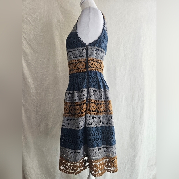 Anthropologie Maeve Striated Lace Dress Sz 4 Embroidered Fit and Flare Boho - Picture 4 of 13